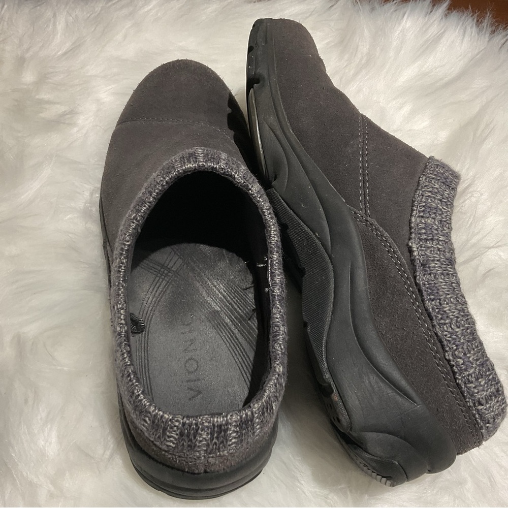 Vionic Gray Clogs Size 8